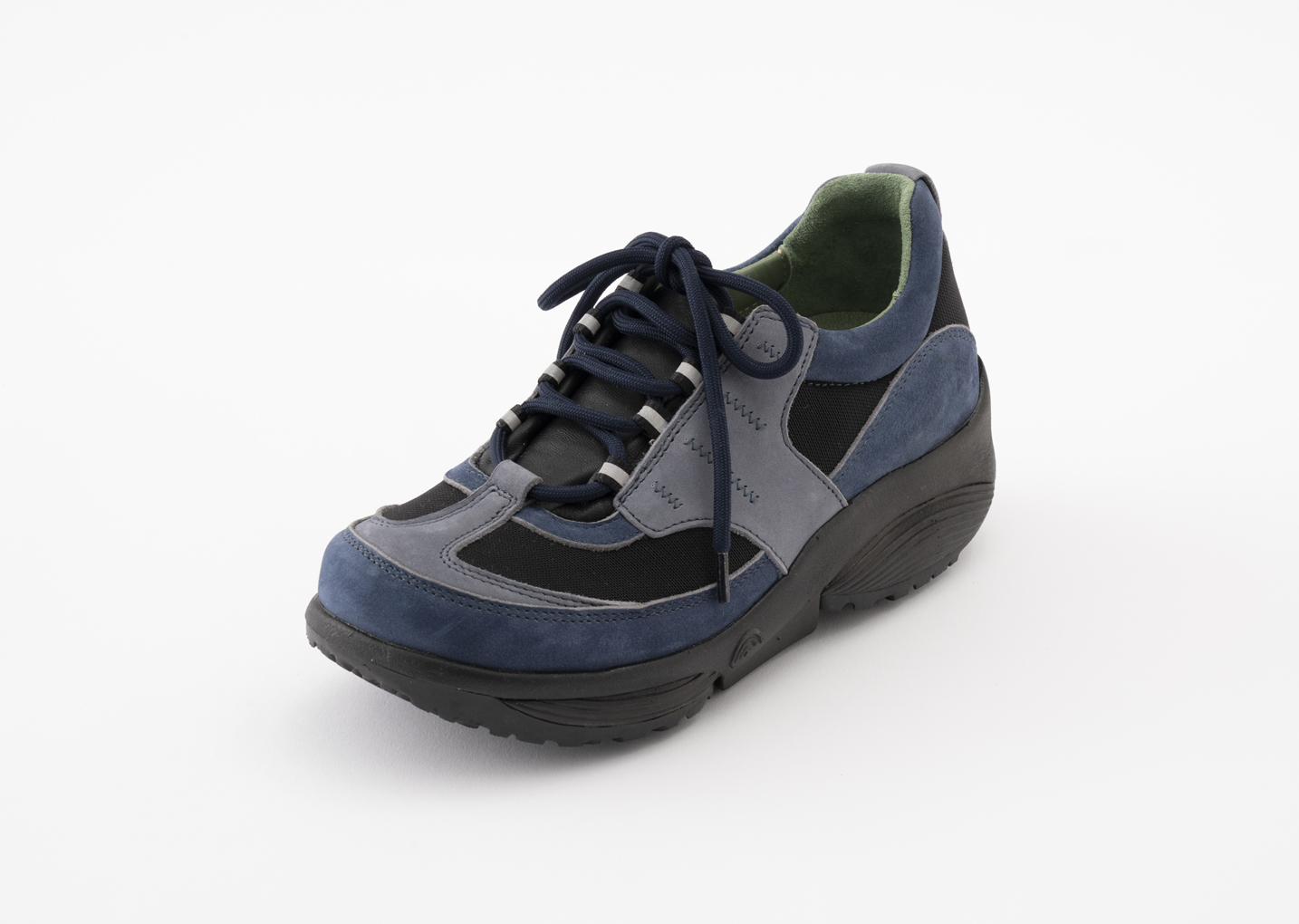 ストレッチウォーカー】新感覚ウォーキングシューズ｜靴のNOSAKA